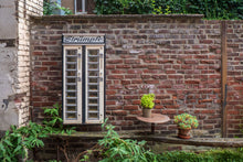 Lade das Bild in den Galerie-Viewer, Streetfotofrafie Strumpfhosen Automat ifür Nylons, Strümpfe in Düsseldorf, 60er Jahre