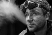 Lade das Bild in den Galerie-Viewer, Werftshooting im Ruhrgebiet