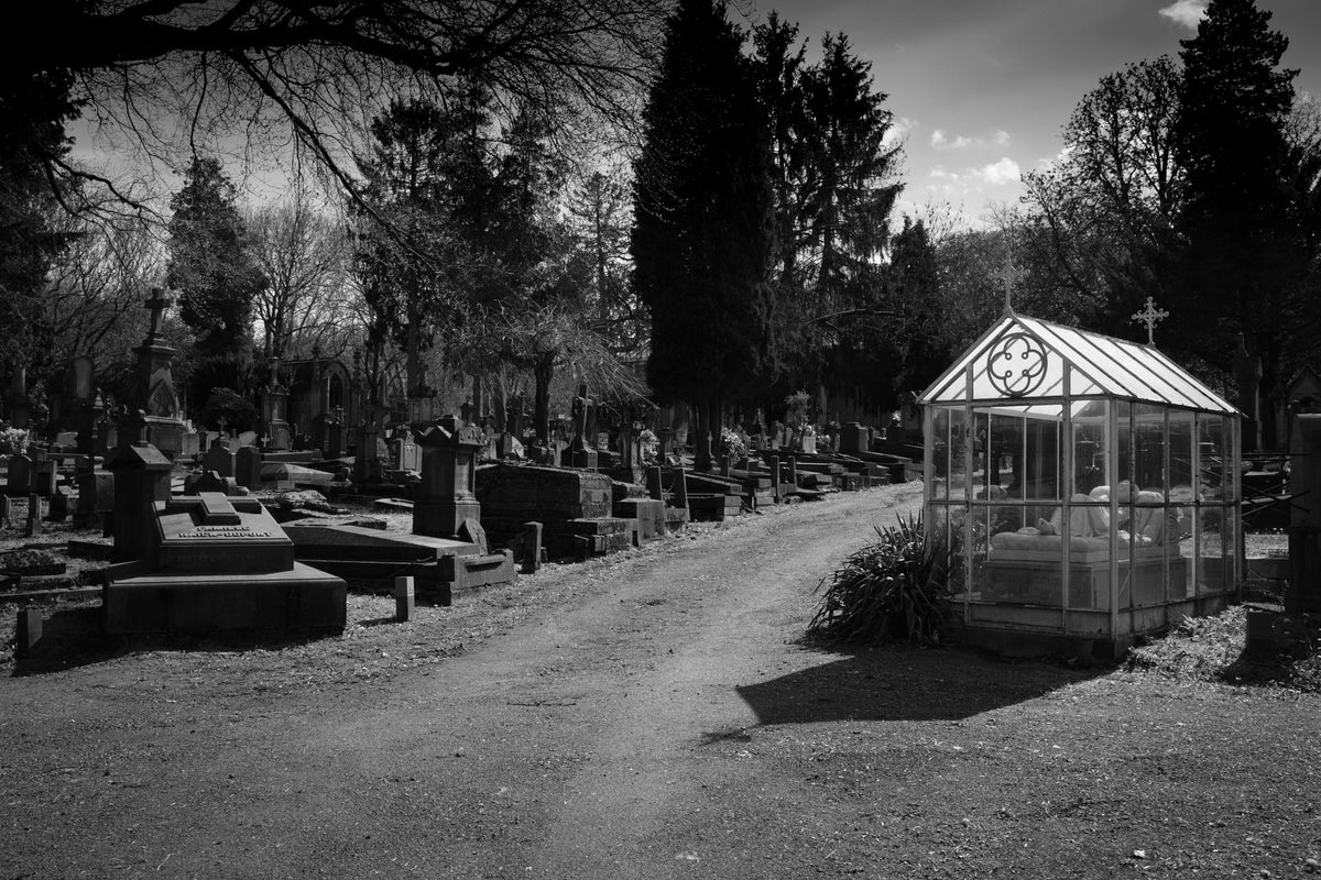 Die Friedhofstour - Eine Fotografische Reise über Friedhöfe